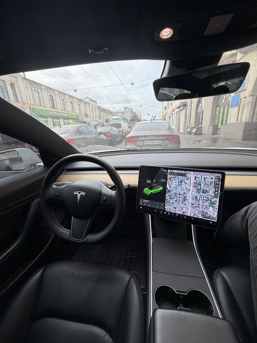 Telsa Model 3 Longe Range doual motor