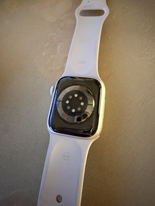 Apple Watch series 8 41mm z aluminium