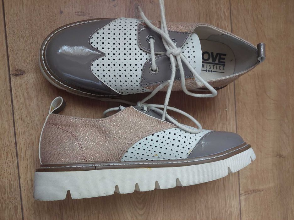 Sapatos estilo Oxford