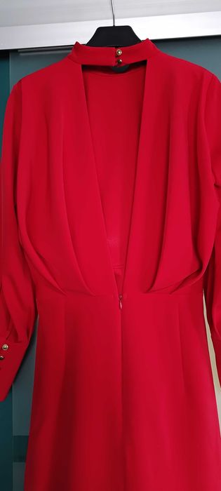 Sukienka czerwona r. 38 LOU