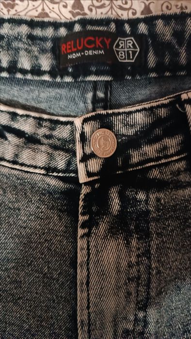 Жіночі джинсові шорти