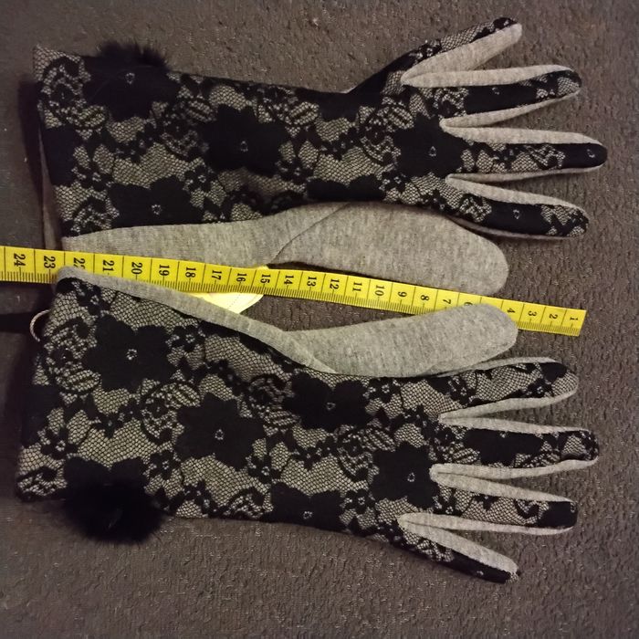 Rękawiczki z koronką