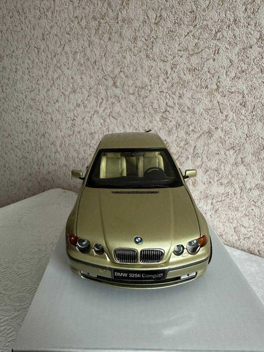Колекційна модель BMW E46 Compact kyosho 1/18