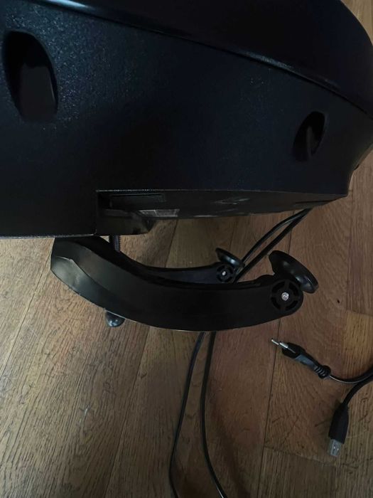 Volante Thrustmaster T300RS + Pedais T3PA PRO + Extra peças 3D