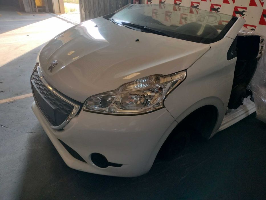 Frente Completa Peugeot 208 1.0i 2012 #F50