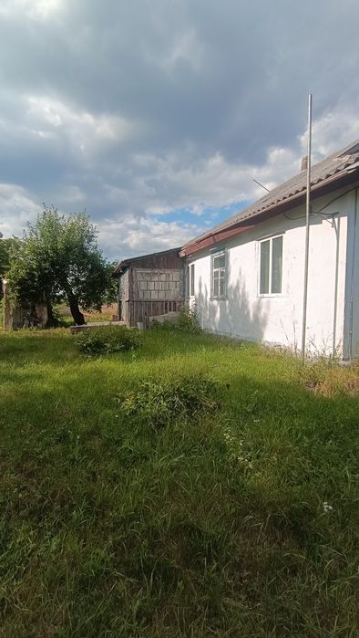 Продаж будинку у селі Луки