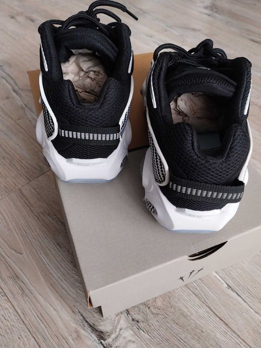 Sprzedam Buty Nike Nocta Glide