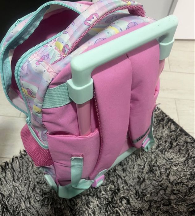 Vendo mochila como nova