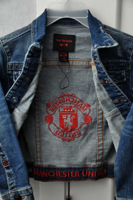 "TRUE RELIGION" джинсовая куртка пиджак джинсовка. р. 5 лет.