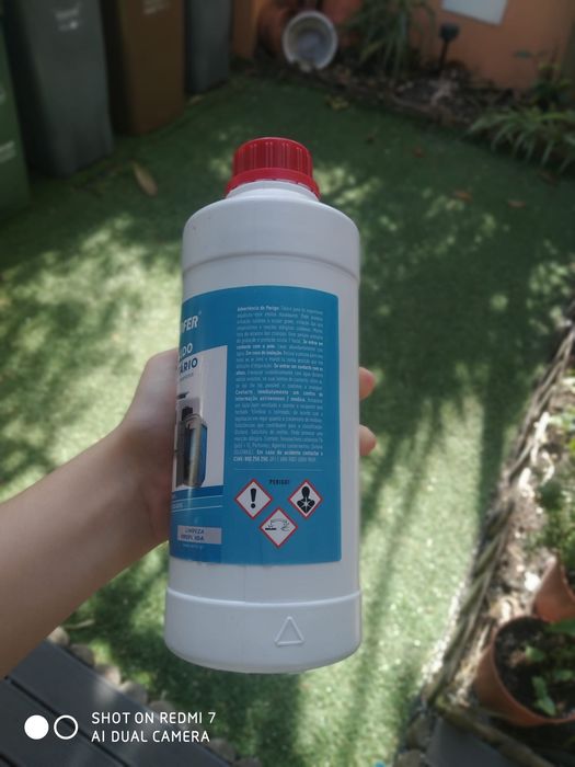 Líquido sanitário para sanita portátil