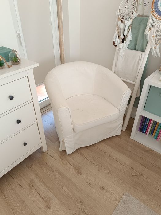 Cadeirao com forra branca