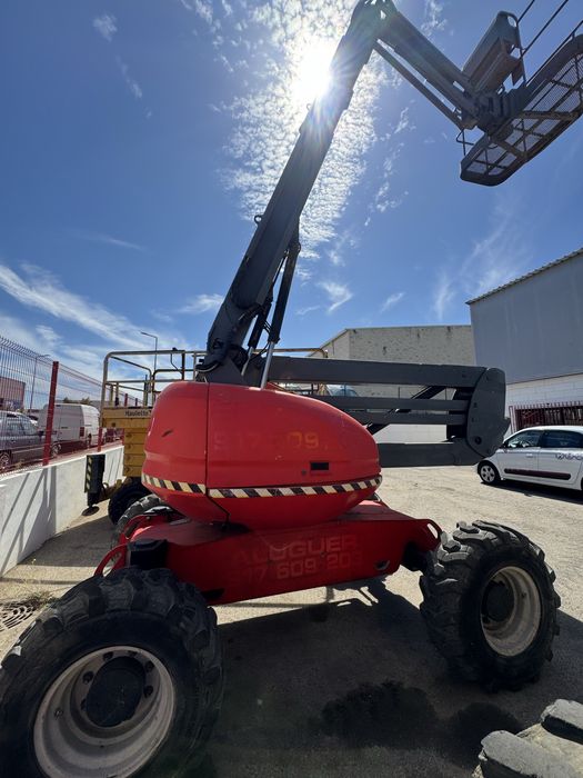 Plataforma Elevatória Articulada Diesel (18mt) Manitou 180ATJ (Usada)