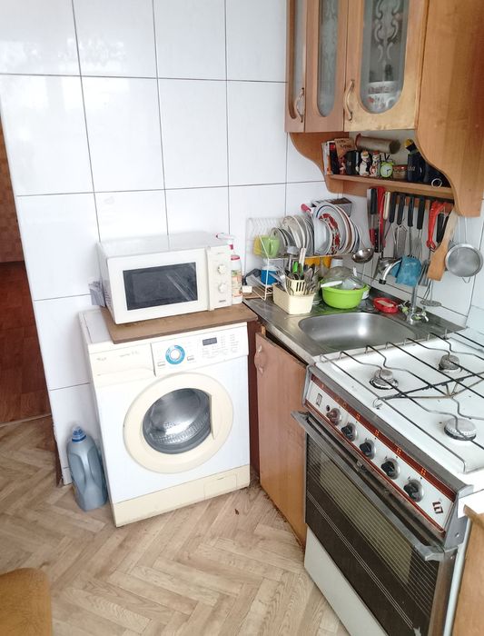 Сдам 3 комн квартиру рядом с Центром! Срочно!