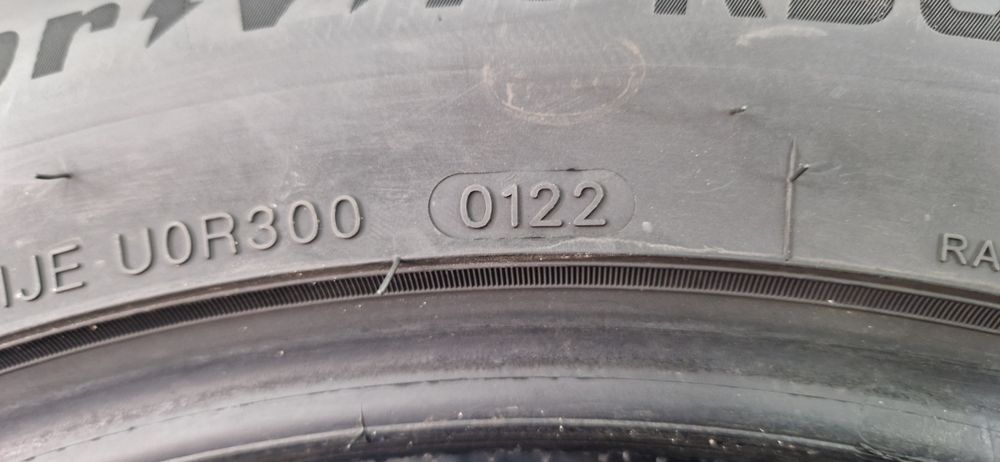 Продам гуму 285-45-21 літо 2 шт.