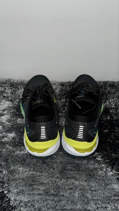 Tenis Asics GT 2000 10