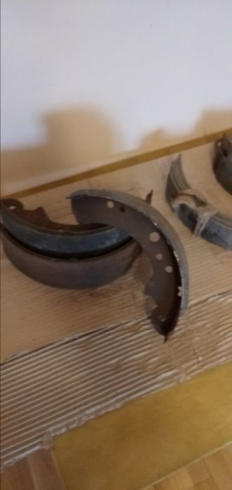 Тормозні колодки на Волгу