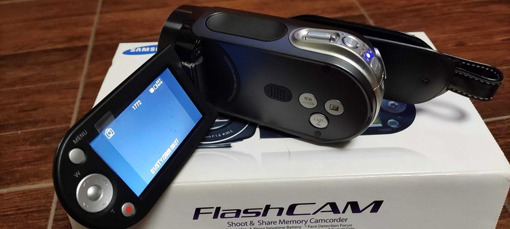 Unikat! Nowa kamera cyfrowa Samsung SMX-F30BP