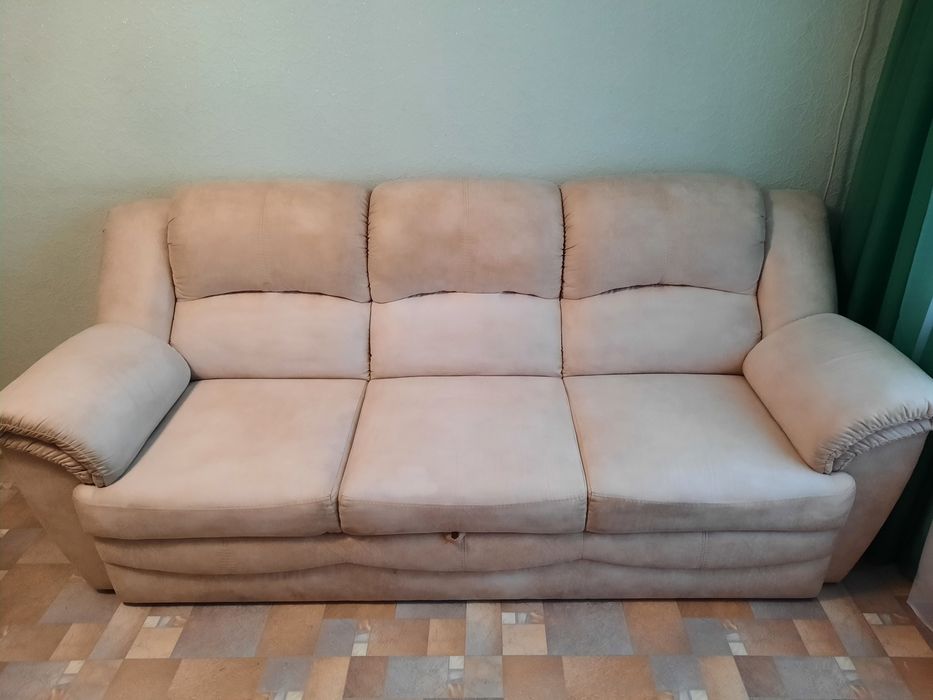 Продам комплект диван і крісло