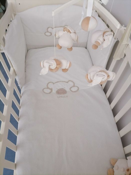 Mobília completa de bebé/criança em madeira maciça lacada