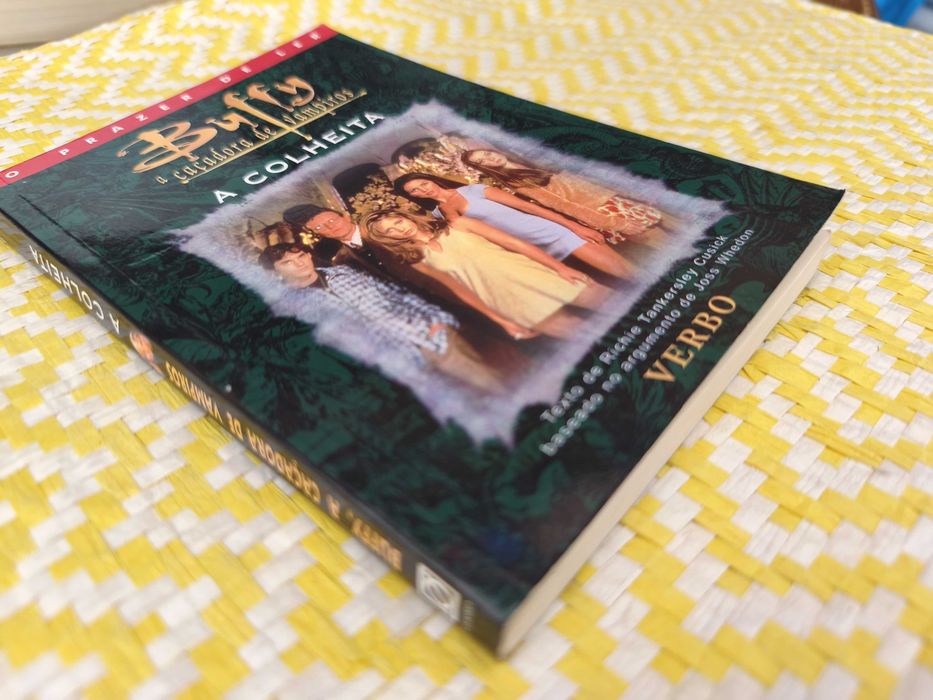 Buffy Caçadora de Vampiros - A Colheita
Richie Tankersley Cusick