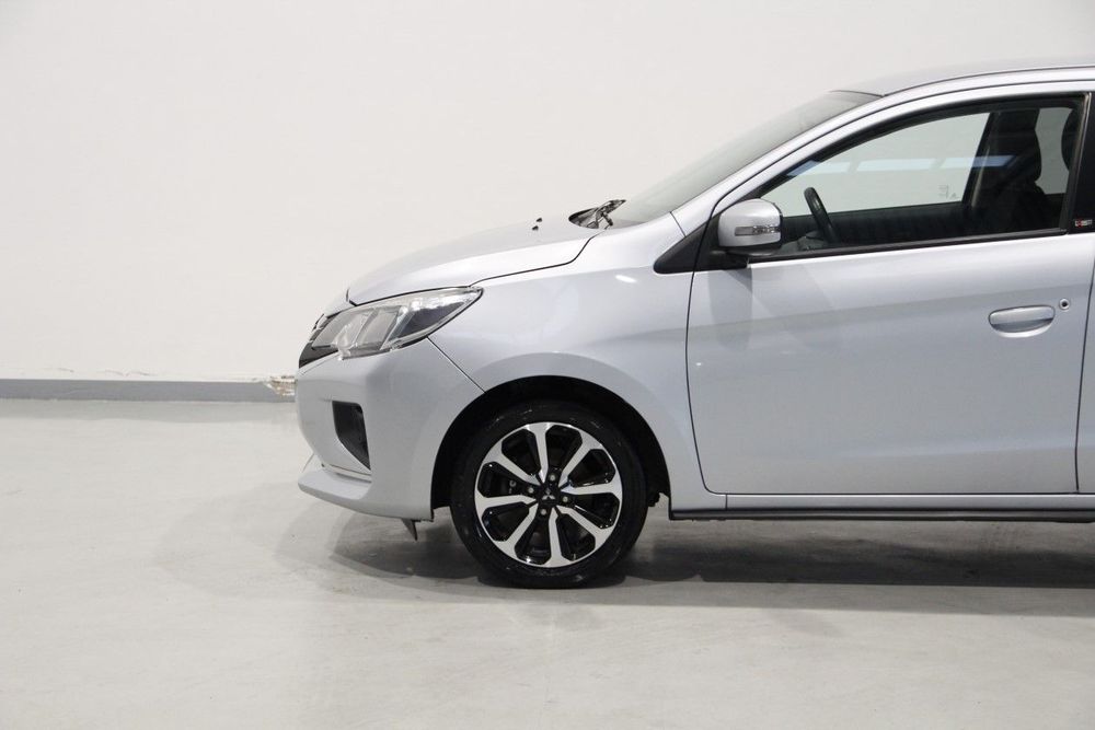 Mitsubishi Space Star 1.2 Intense Connect Edition