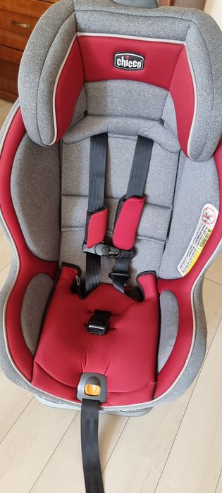 Автокресло CHICCO NextFit  5-40кг