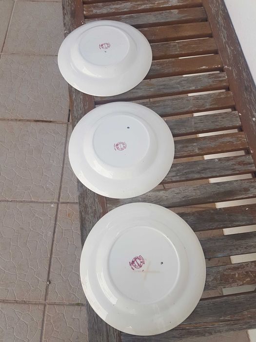 Loiças e Antiguidades, Fábrica de loiça de Sacavém