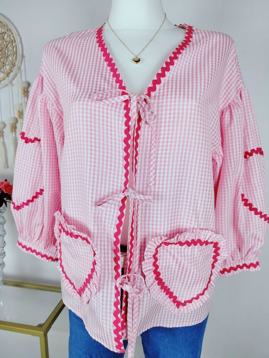 Różowa bluzka damska w kratkę z sercami w rozmiarze M 38