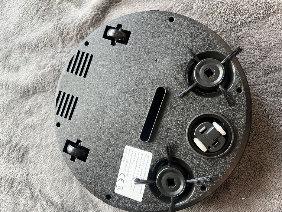 Робот пилосос, маленький