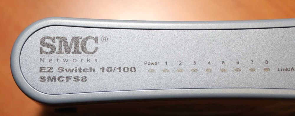 Switch SMC 8 Portas (SMCFS8)64286573118081122