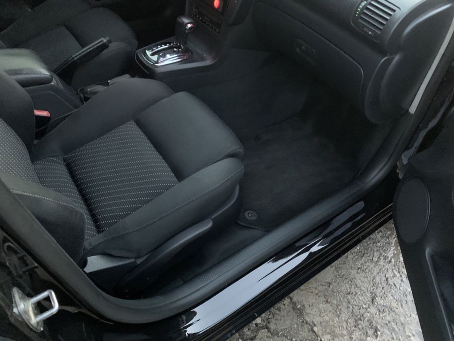 автомобіль Skoda Суперб