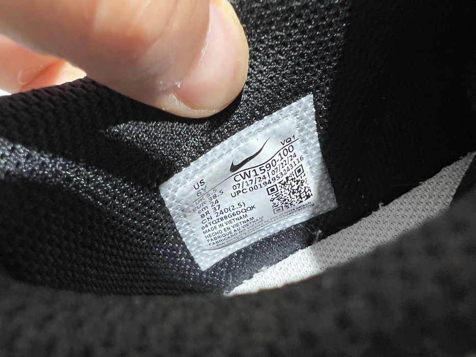 Кросівки Жіночі Nike Dunk Low GS Retro CW1590-100 оригінал