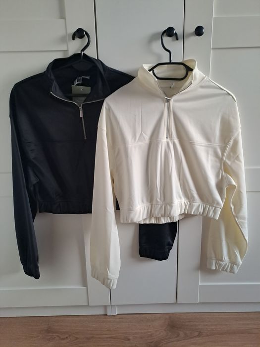 Dwie bluzy z długim rekawem