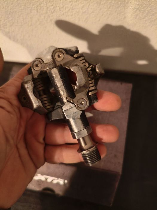 Par de pedais Shimano XTR.