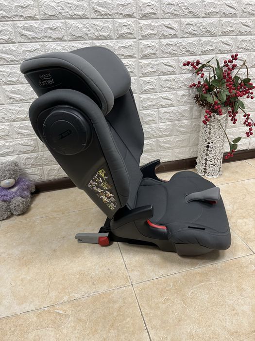 Автокрісло BRITAX ROMER KIDFIX 3 M Група 2/3 (15-36 кг) бустер