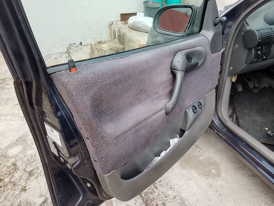 Opel Corsa B 1.2 por apenas 665€ oferta da passagem de nome