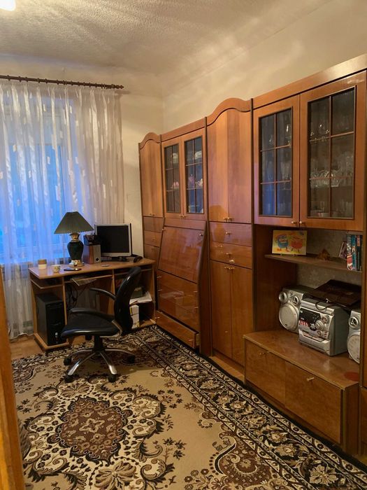 3 -комн квартира сталинка 75 кв.м (Днепрострой)