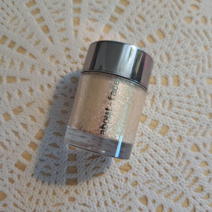 About Face Fractal Glitter Dust Pigmented Loose cień do powiek Out of Body