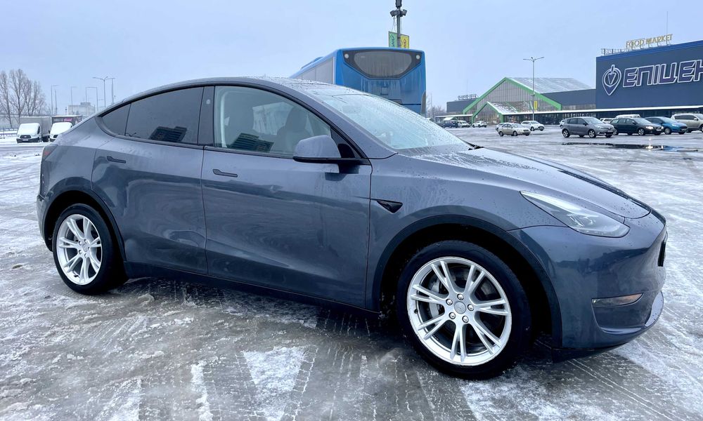 Продається Tesla Model Y Long Range