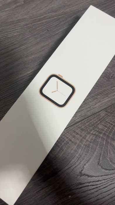 Часи Apple watch 4
