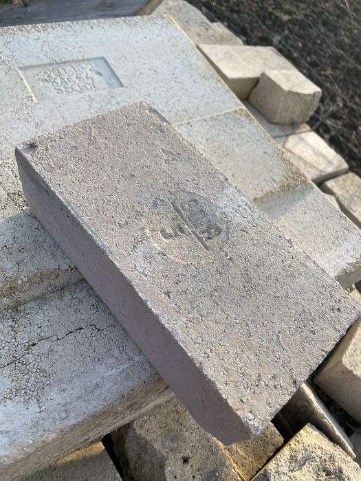 cegła szamotowa + kilka płyt