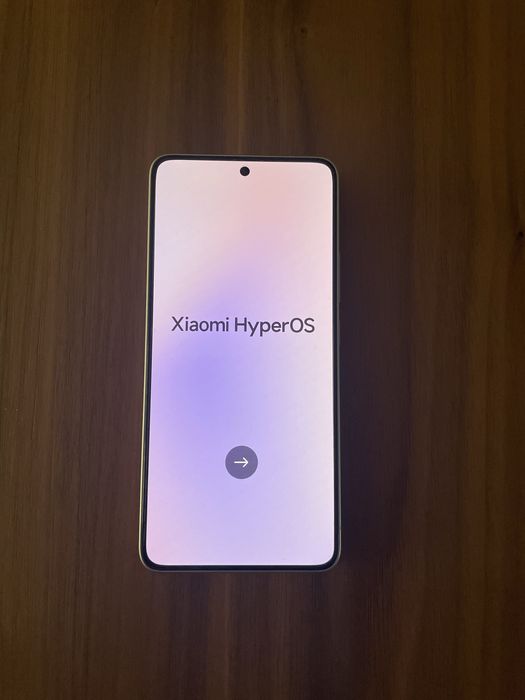 Xiaomi 14T com carregador e duas capas