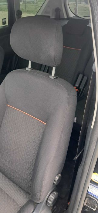 Pojazd ford s max