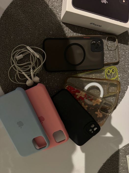 iPhone 11 - uszkodzony