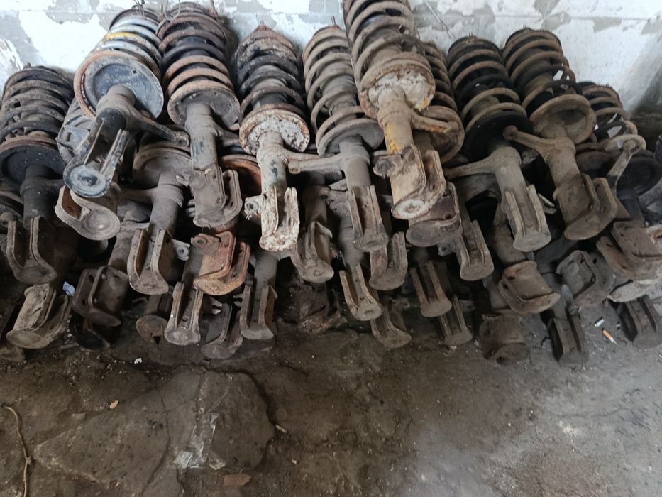 Продам стойки в сборе Ваз 2108-21,12