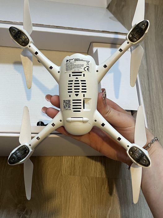 Dron Hubsan X4 Desire FPV