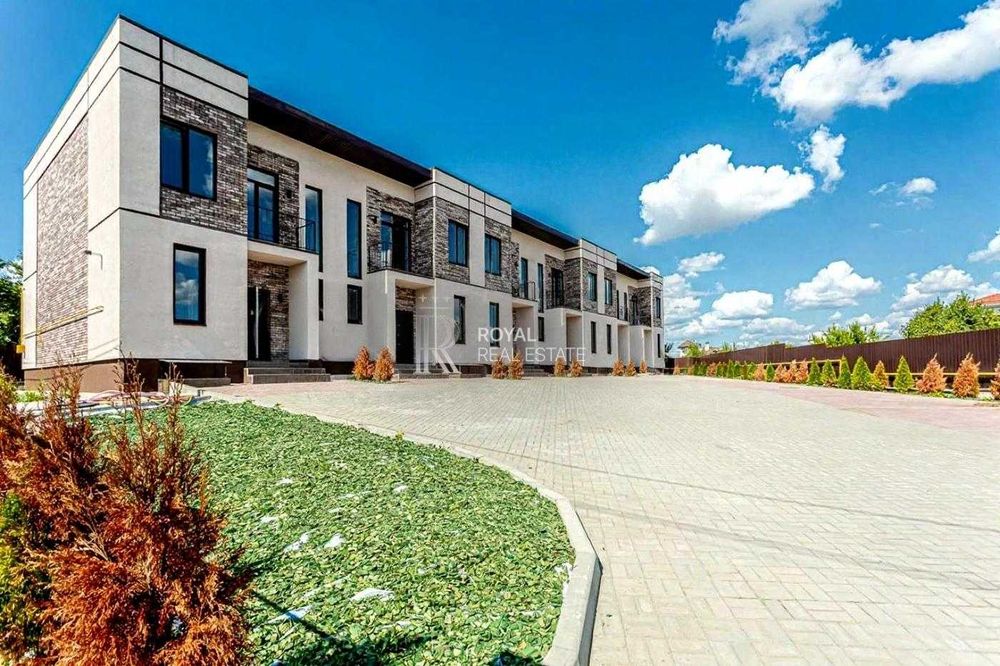 Продаж Таунхаус Гатне 180 м² 3 сотки 3 кімнати Бомбосховище Двір 50 м² 2 паркомісця 20 хв до метро Теремки