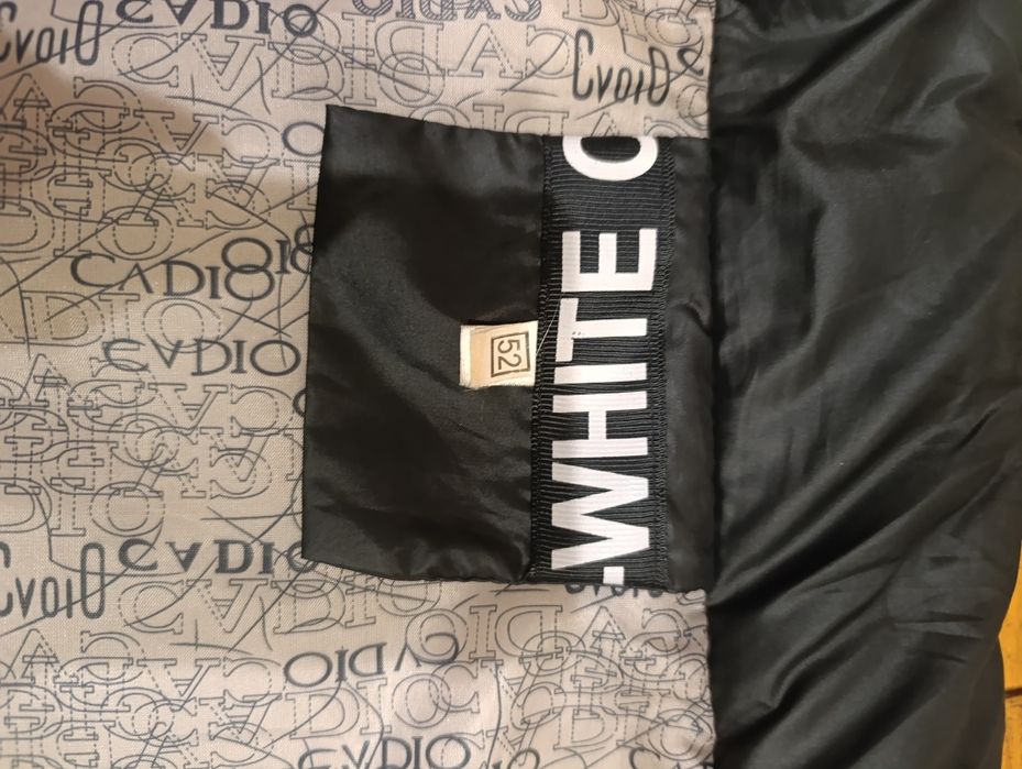 Курточка спортивная