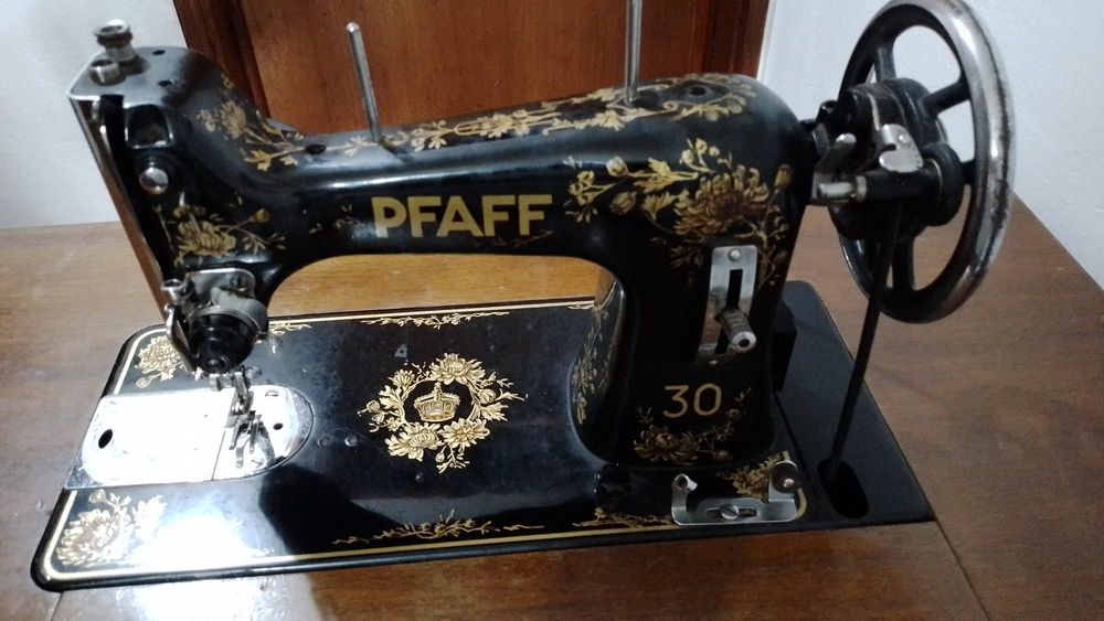 Máquina de Costura antiga PFAFF