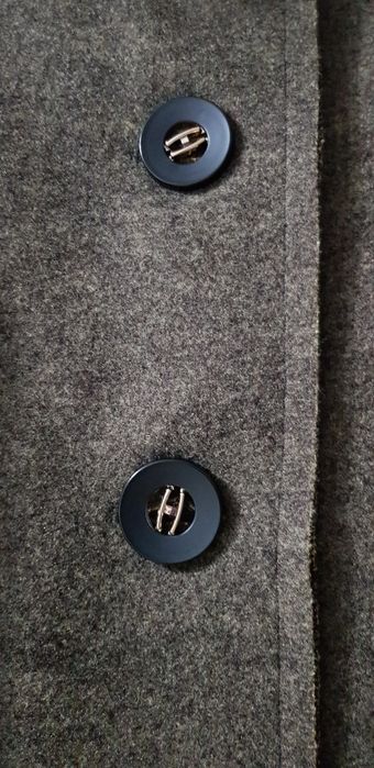 Продам коротке вовняне пальто